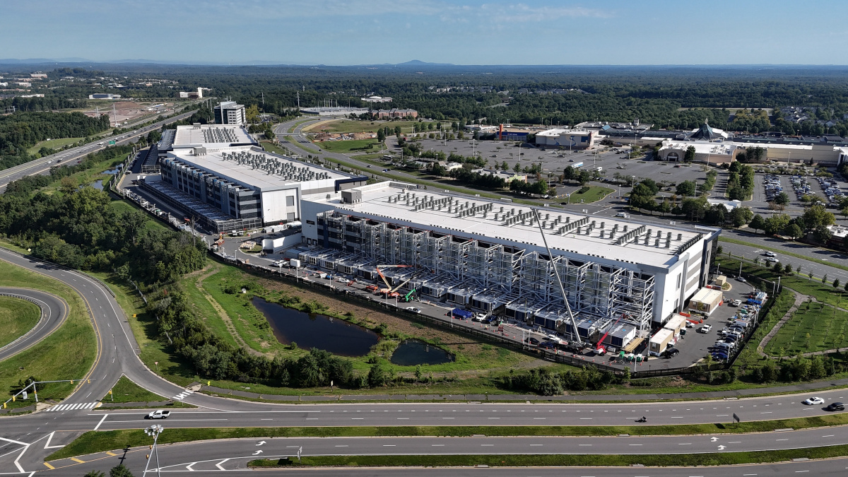 (g+) Opinion: Data Centers Going Off-Grid Doesn't Make Them Good Neighbors