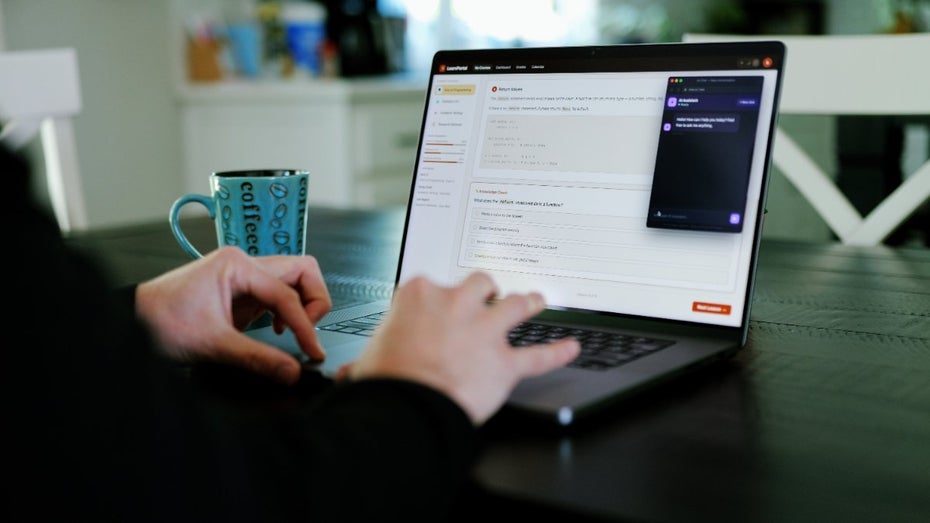 Studierende lassen KI-Agenten komplette Onlinekurse absolvieren – so reagieren Lehrkräfte